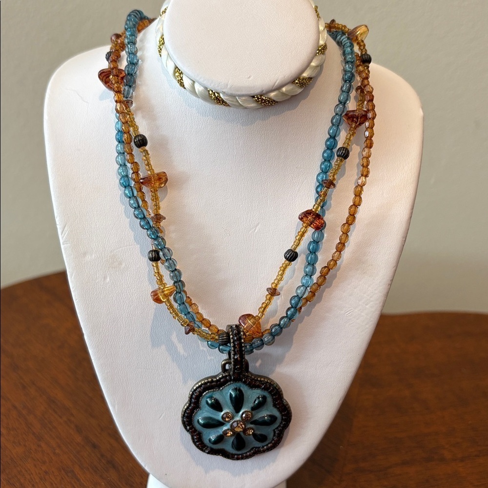 Unsigned  vintage Beaded triple chain Necklace/metal enamel pendant/rhinestone